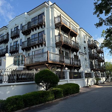 Ocean Inn & Suites St. Simons Island Exterior photo