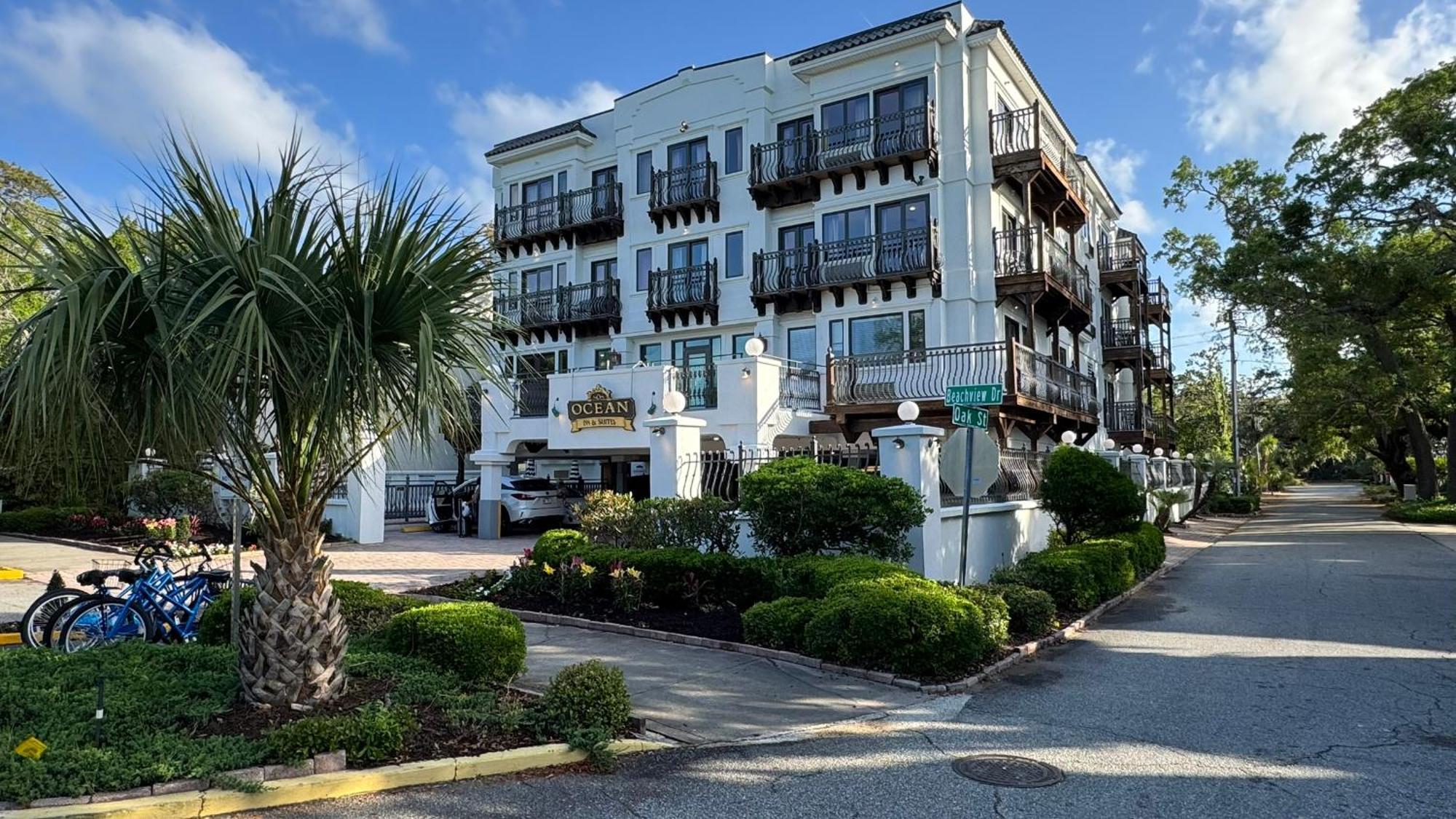 Ocean Inn & Suites St. Simons Island Exterior photo