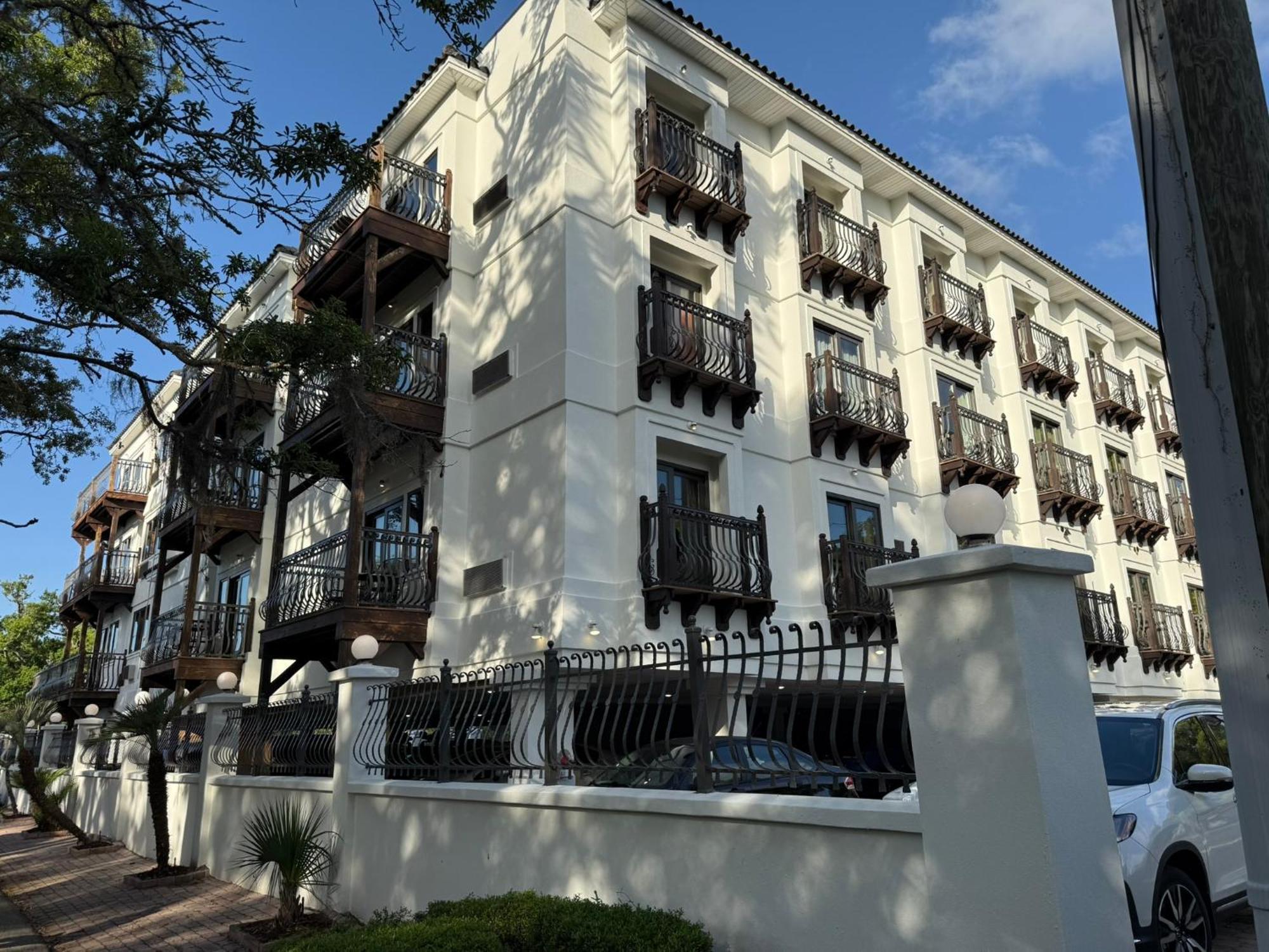 Ocean Inn & Suites St. Simons Island Exterior photo